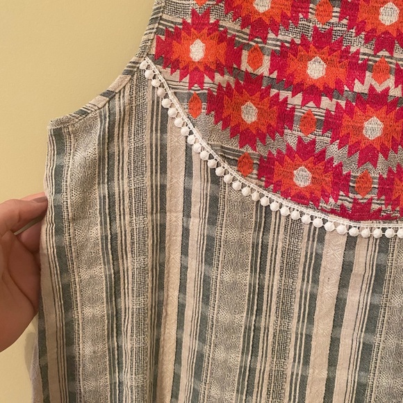 Tank top from local boutique - Picture 2 of 2